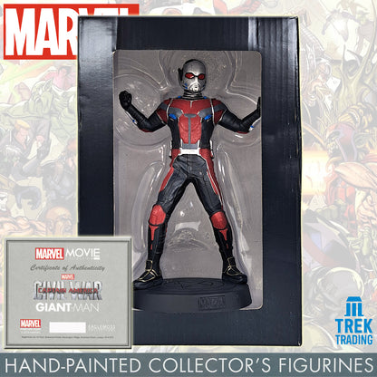 Marvel Movie Collection Figurines - 18cm Special 07 Giant Man with Magazine